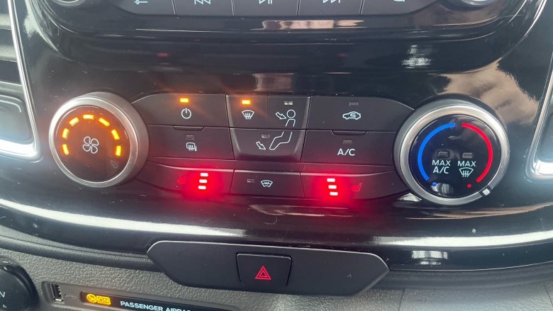 Ford Transit Custom 290 L2 Diesel Fwd 2.0 EcoBlue 185ps Low Roof Sport Van